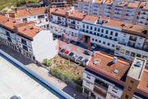 Terreno Urbano / Área Bruta de Construção 1248m2 / Prédio / Nova Leiri