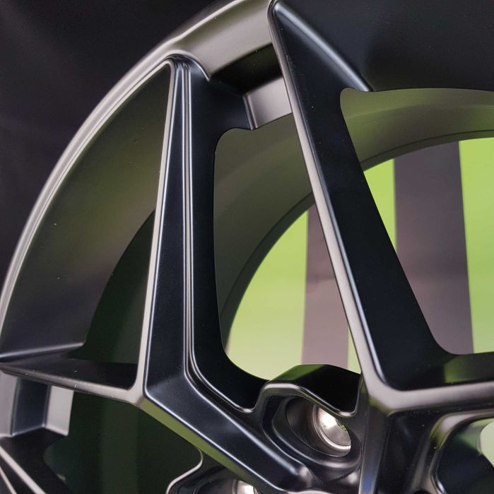 Диски На Авто R18 5x120 BMW E90 E91 F30 F31 F32 F10 F07 E53 F11 F18 18