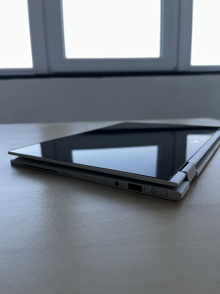 Сенсорний ноутбук-трансформер HP EliteBook x360 1030 G2