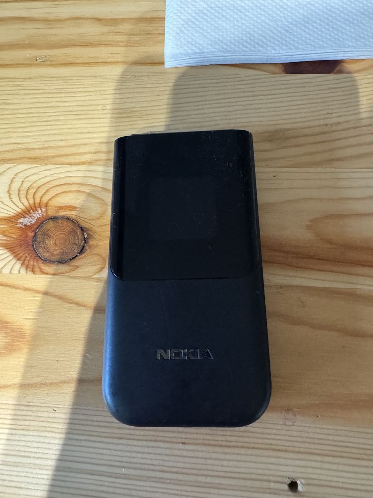 Nokia 2720 telefon idealny dla osób starszych albo szukajacych detoxu