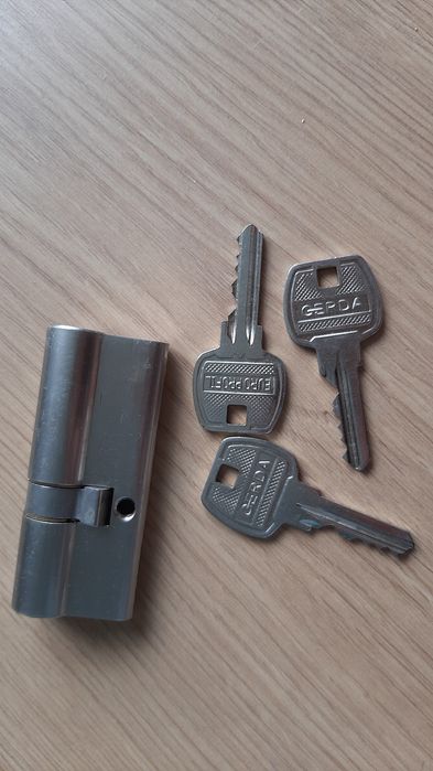 Wkładka bębenkowa Gerda 30/45 + 3 klucze. Zamek do drzwi budowlany