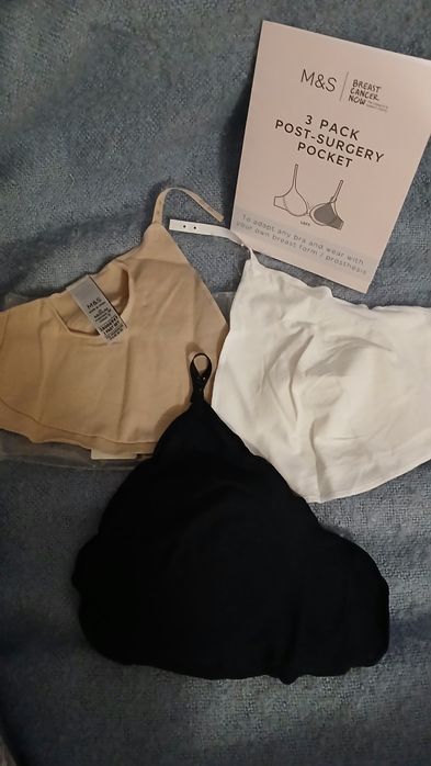 Протез + три кишені . Ліва сторона .