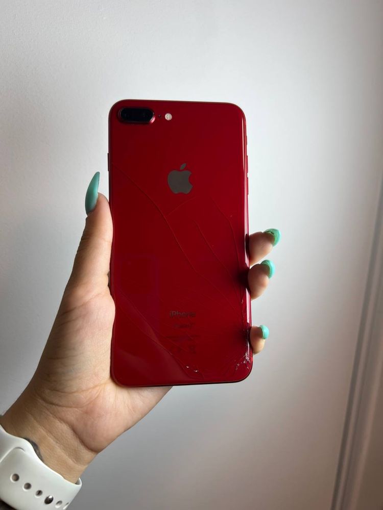 iPhone 8 plus 64 Gb