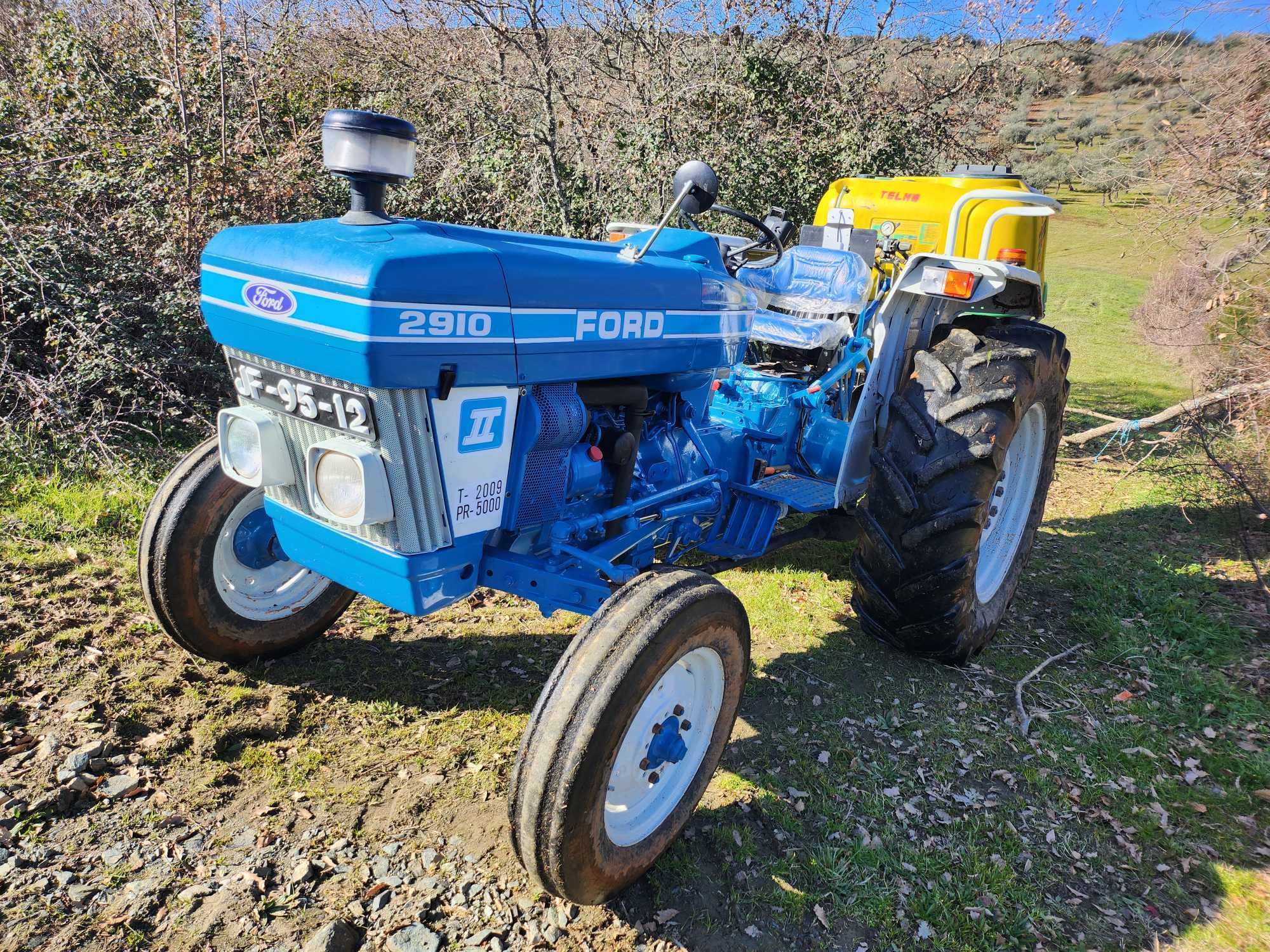 Trator Forde 2910