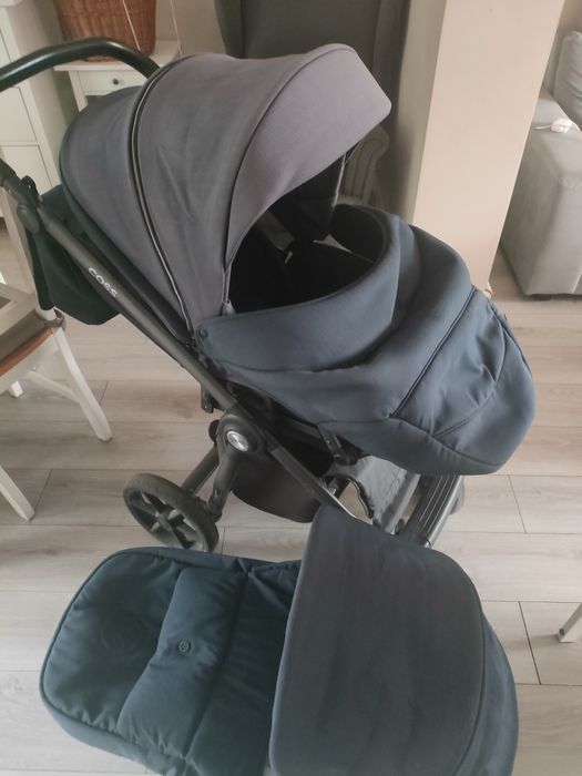 Sprzedam wózek i 2 foteliki