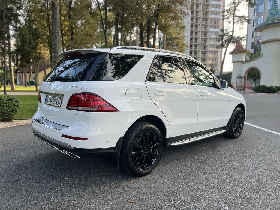 Mersedes-Benz GLE250d 2015 официал