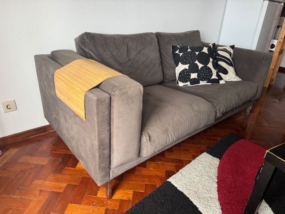 Sofá de 2 lugares