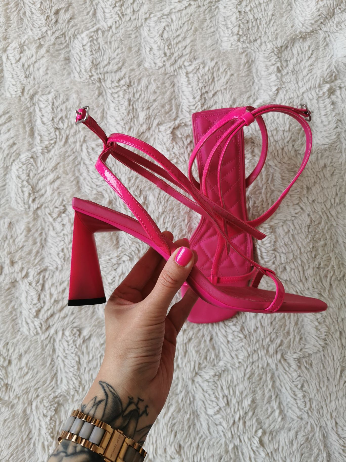 Różowe sandałki buty na obcasie Bershka pink sandals shoes 39 8 cm