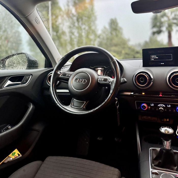 Audi A3 Sportback 1.6 TDi S-Line DESDE 179€