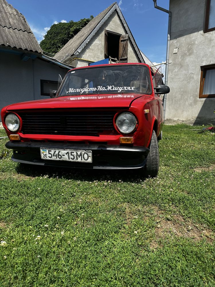 Продам ваз 21011