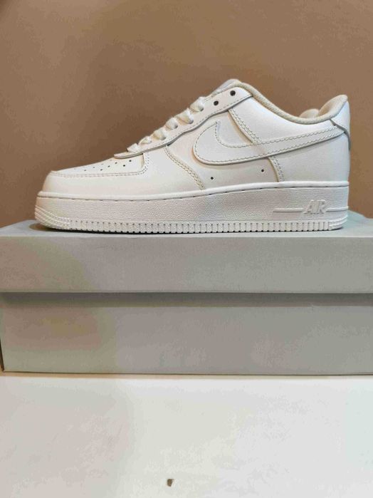 Nike Air 1 damskie białe trampki, rozmiar 43