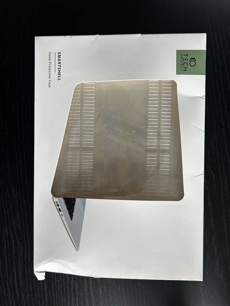 Nowe Etui macbook apple