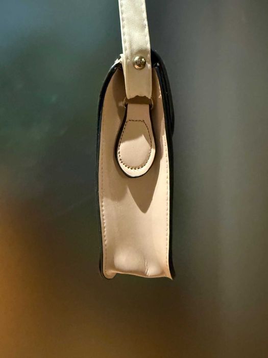 Beżowa torebka na ramię, listonoszka, ekoskóra, nowa