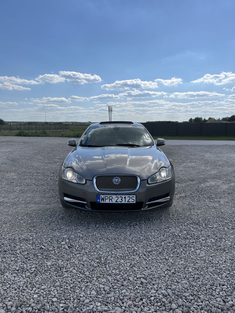 Jaguar XF 4.2 v8