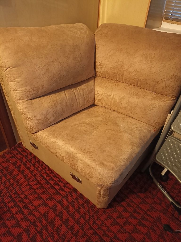 Продається комплект диван і крісло