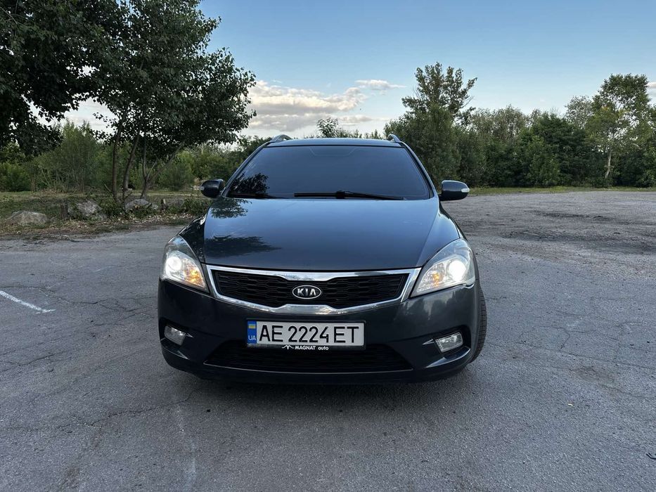 Продам kia ceed 1,6 crdi