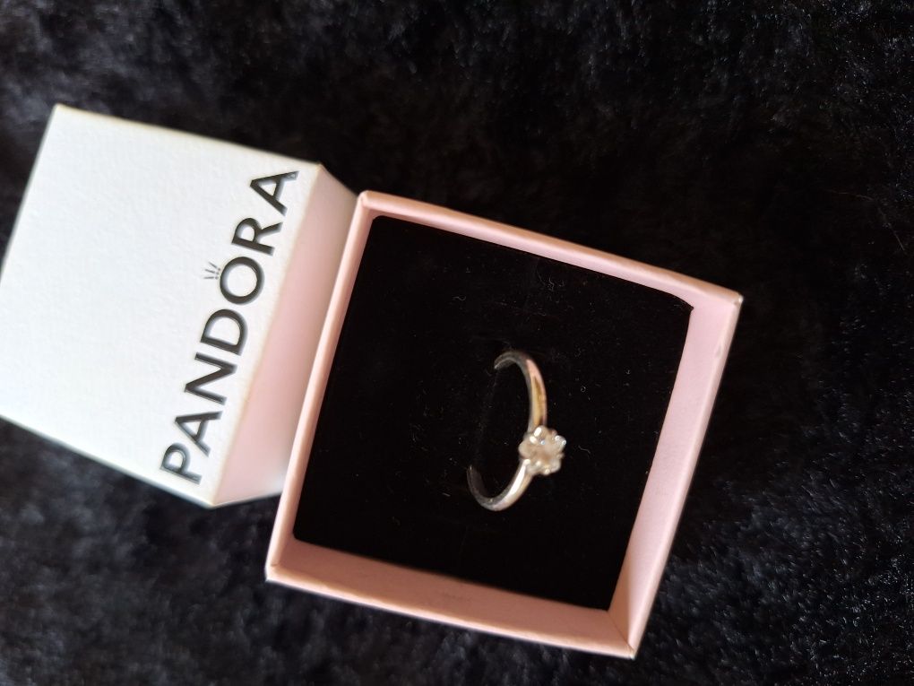 Anel de Noivado Estrela genuíno Pandora em Parta de Lei e Zicórnia