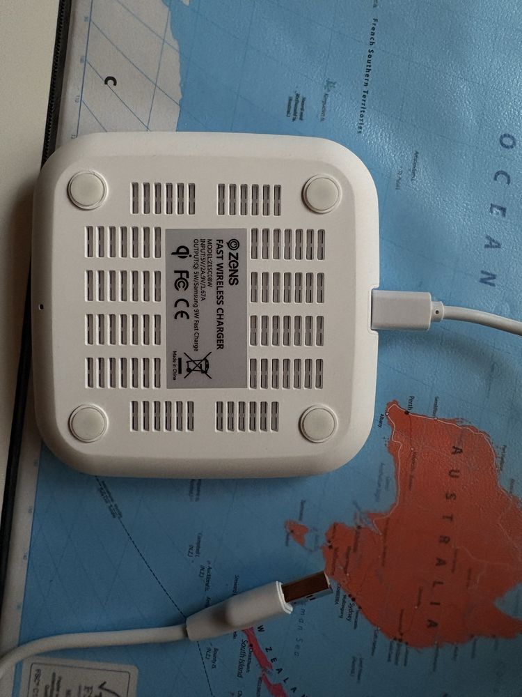 Ladowarka bezprzewodowa QI 5W/ samsung 9W fast charge iphone