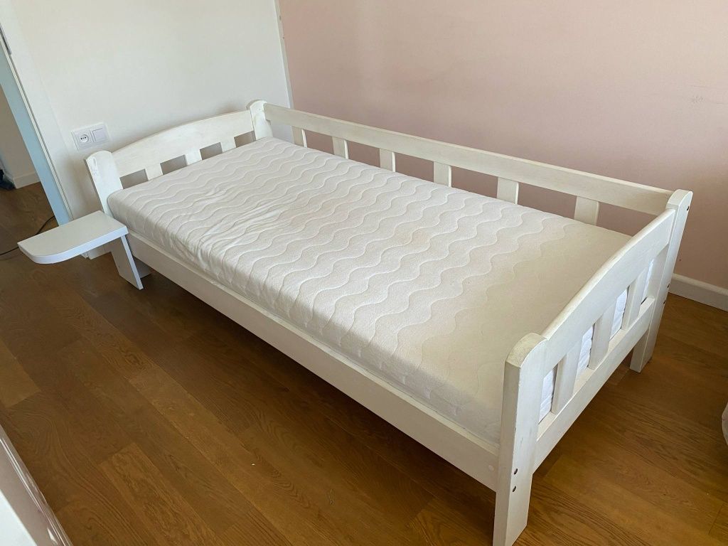 Łóżko  białe 90x200