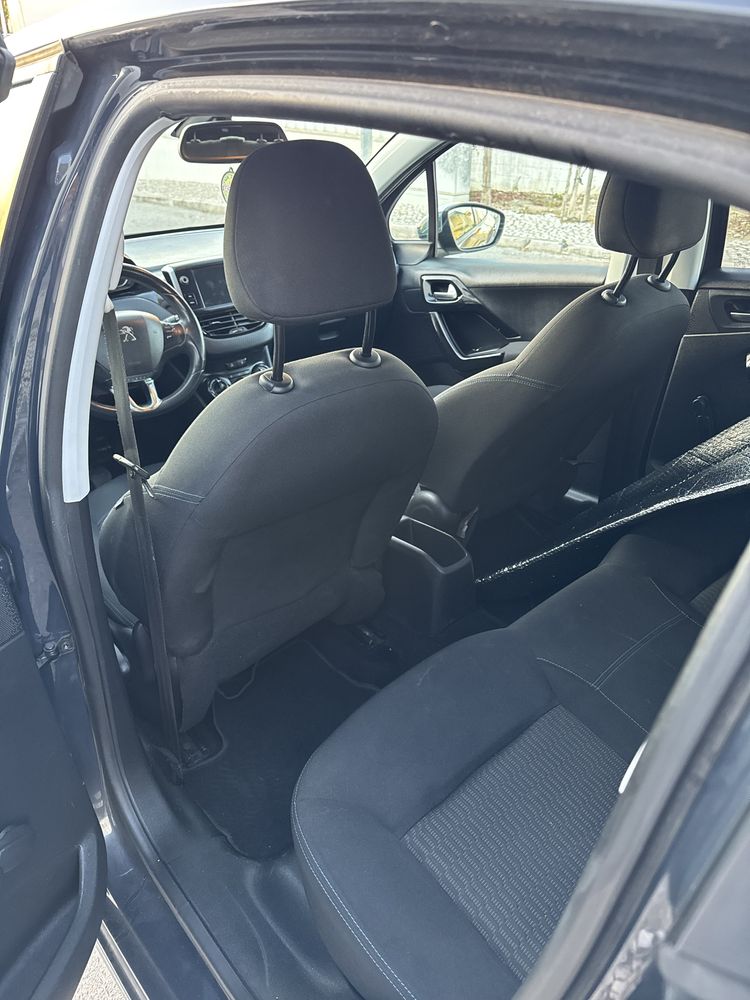 Peugeot 208 Style 1.2 2018