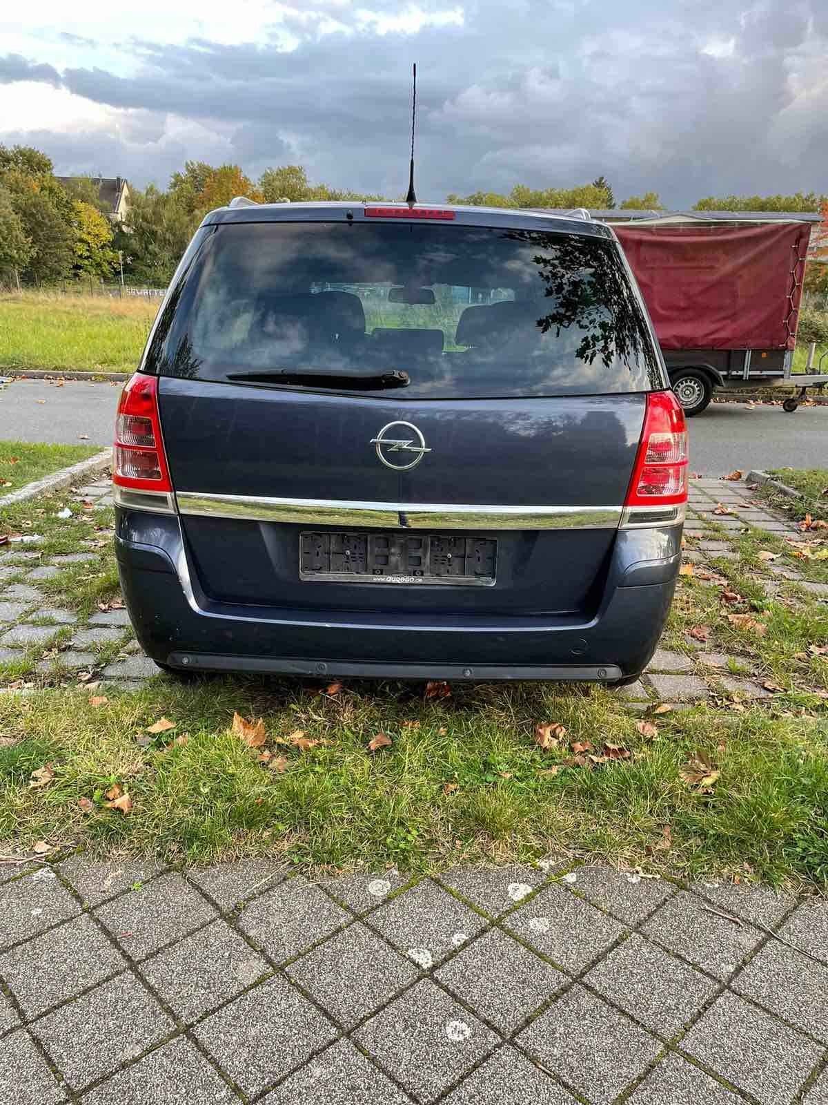 Продам Opel Zafira