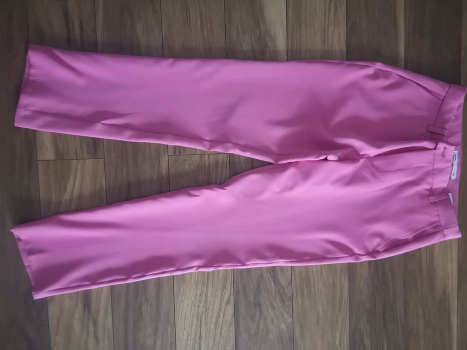 Spodnie chinos materiałowe różowe sinsay XS nowe