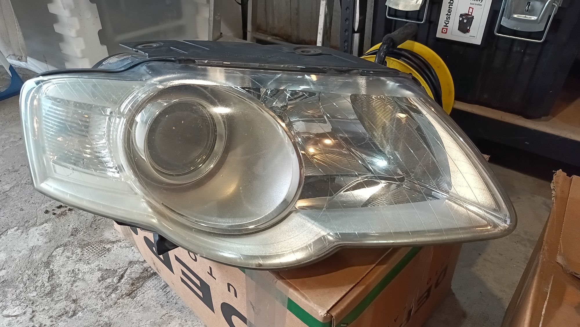 Lampy volkswagen passat B6