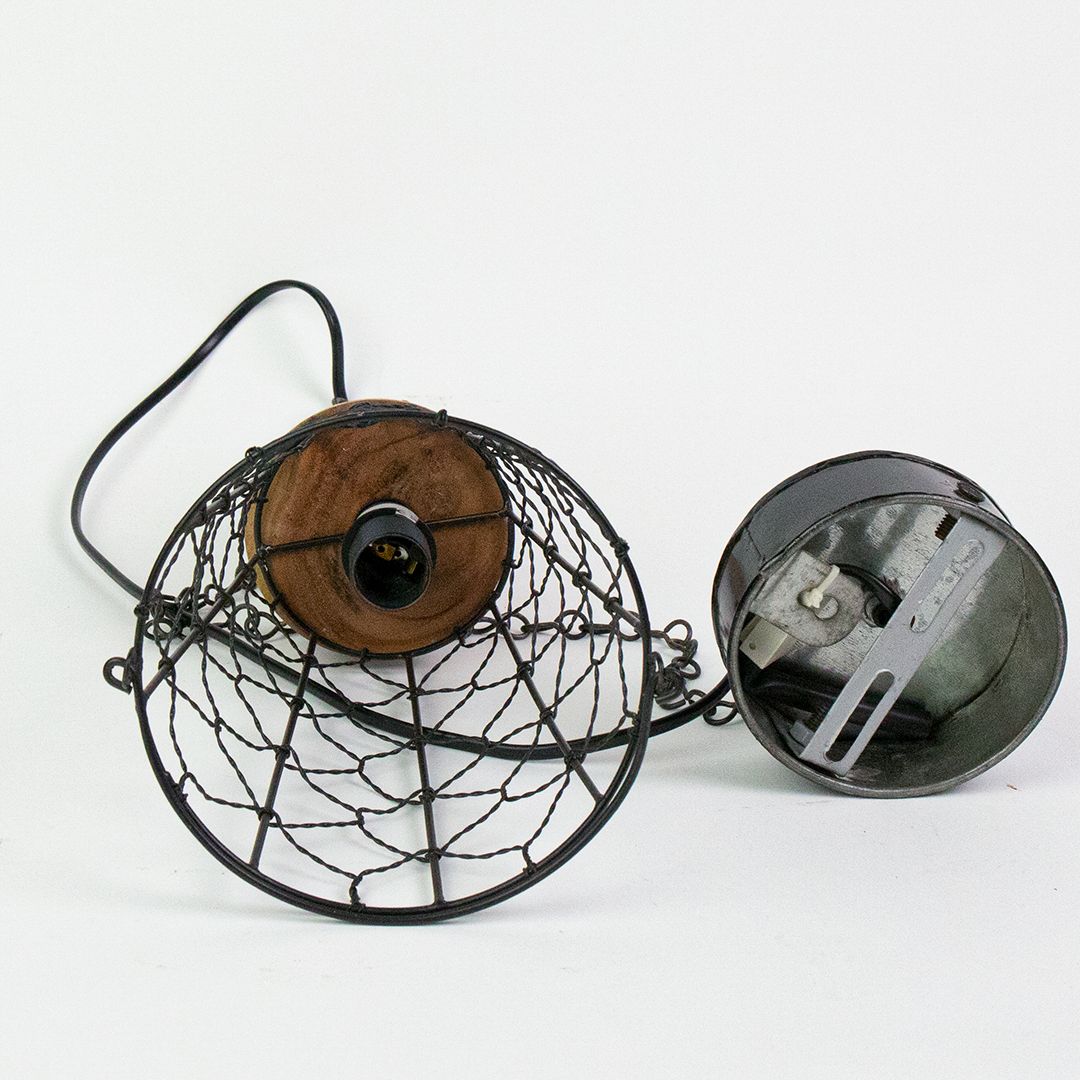 Lampa wisząca druciana z drewnem