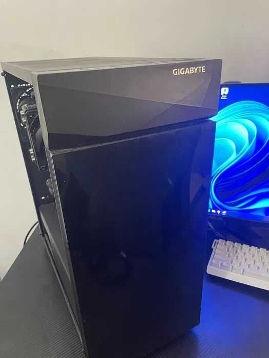 PC Gamer I5-10400f + GTX 1660 SUPER
