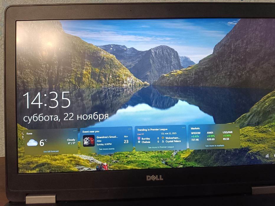 Ноутбук Latitude e5570