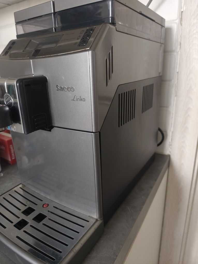 Saeco Lirika One Touch Cappuccino