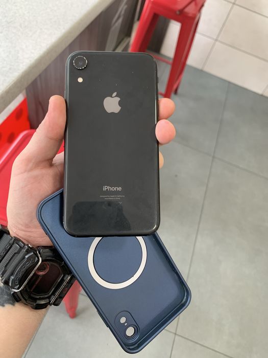Iphone xr (64) хорошее состояние . Обмен .