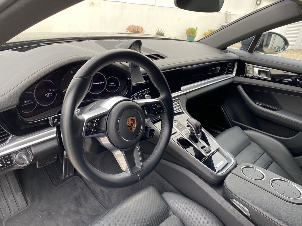 Porsche panamera sport turismo E-hibrido (40 mil km’s)