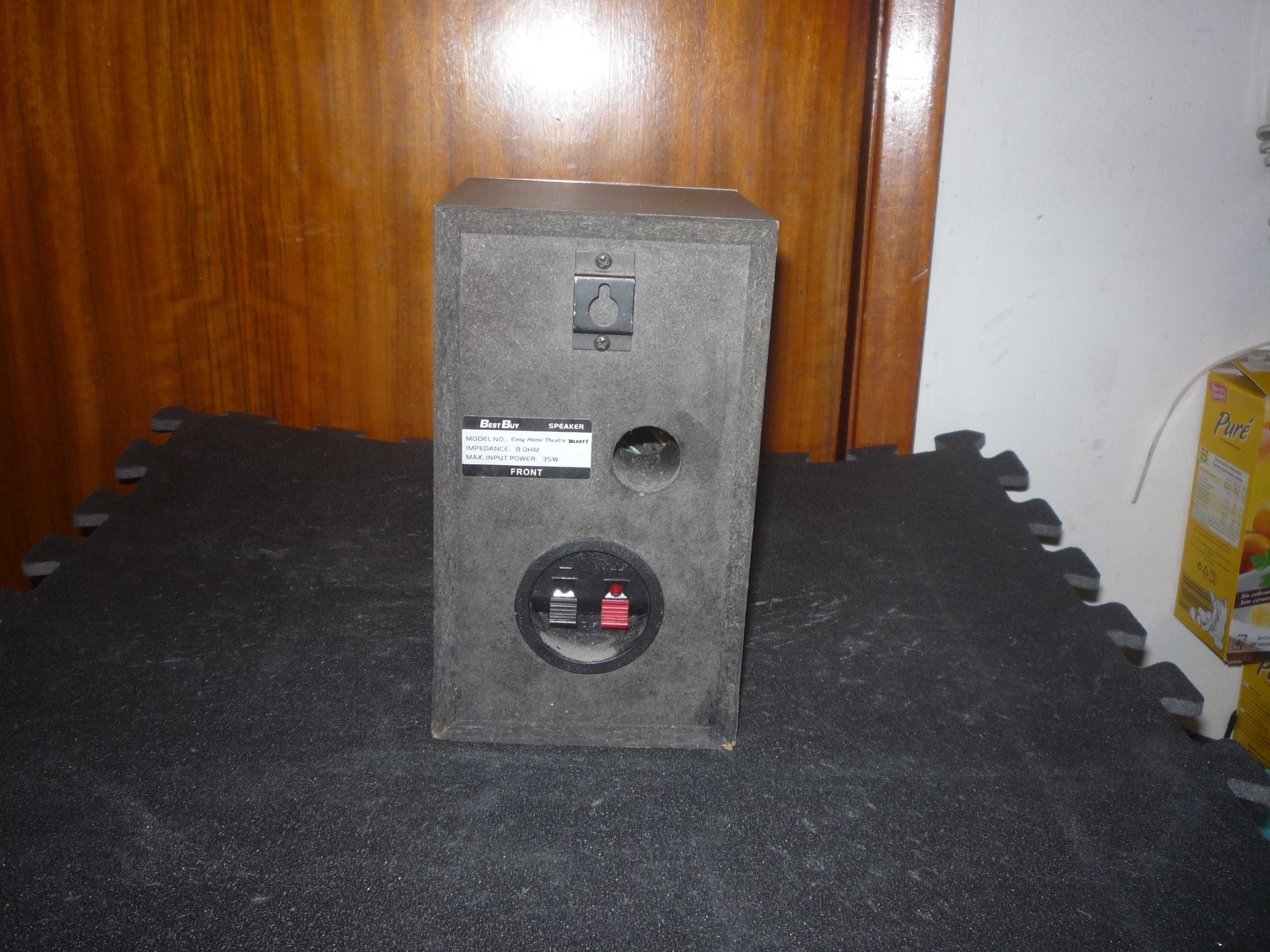 Quatro colunas 8 Ohm: 1 euro