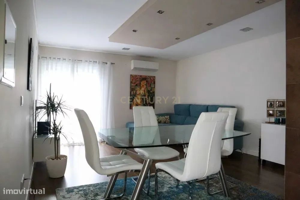Moradia Geminada V2+1 | Quinta do Conde (Visitas suspensas)