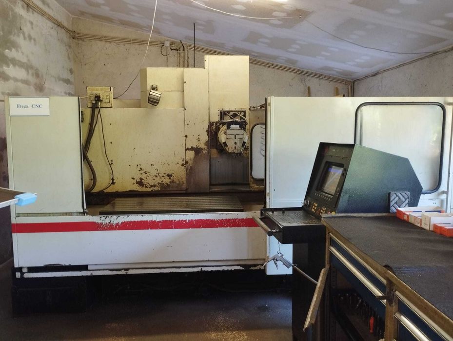 Fresadora Huron CNC