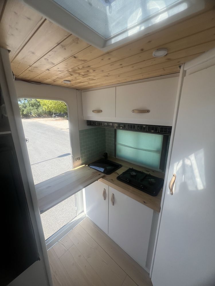 Vende-se Autocaravana Remodelada