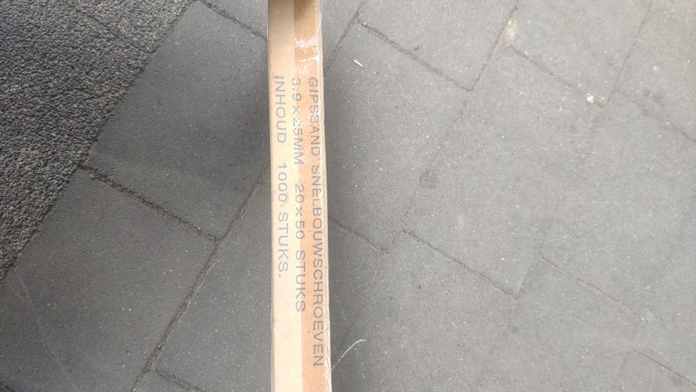 Śruby Wkręty do drewna,  płyt gk, na taśmie, pasku. 3,9x25mm