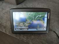 GPS TomTom "XXL" 4EN52 Z1230 com cabos e cartão memória micro SD 2GB