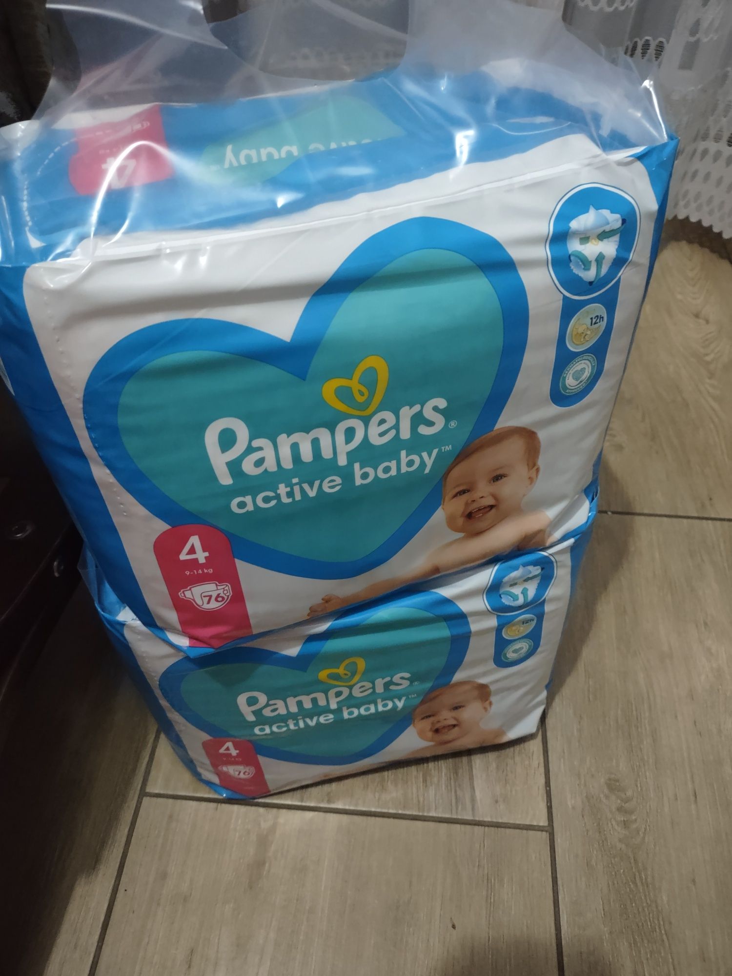 Pampers active baby 4 pakowane po 76 szt