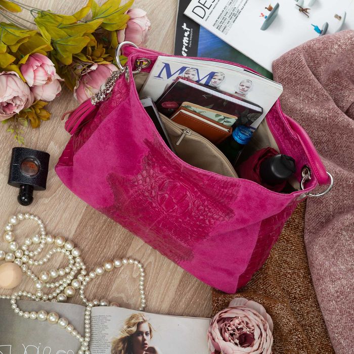 VERA PELLE torebka zamszowa worek kroko z frędzelkami V592 fuksja