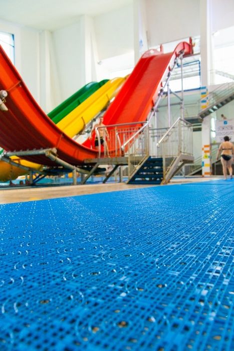 Модульне протиковзке покриття для басейнів і аквапарків "Aquafloor"