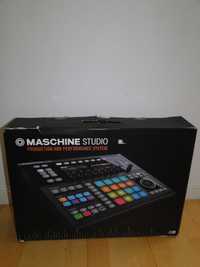 Stacja Robocza Groove Kontroler NATIVE INSTRUMENTS Maschine Studio.