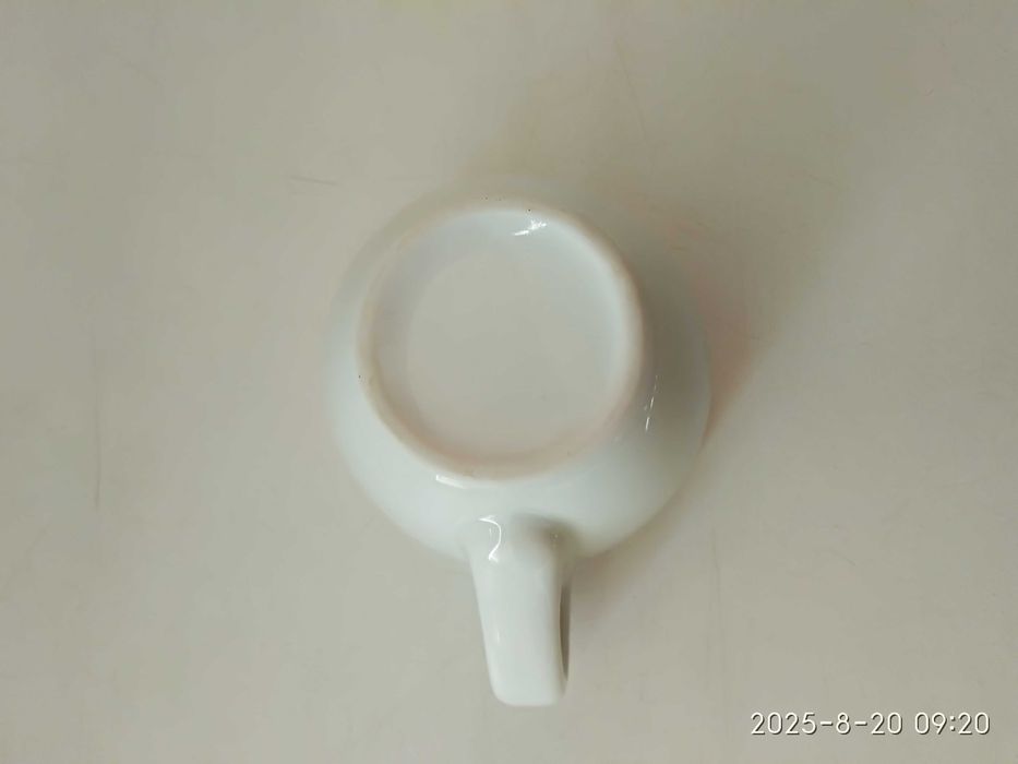 Кофейные чашки,толстый фарфор, цена за все