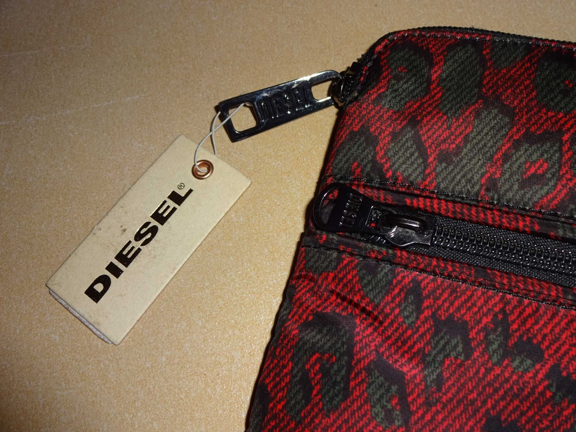 Diesel pokrowiec etui na laptopa 20 cm x 27 cm