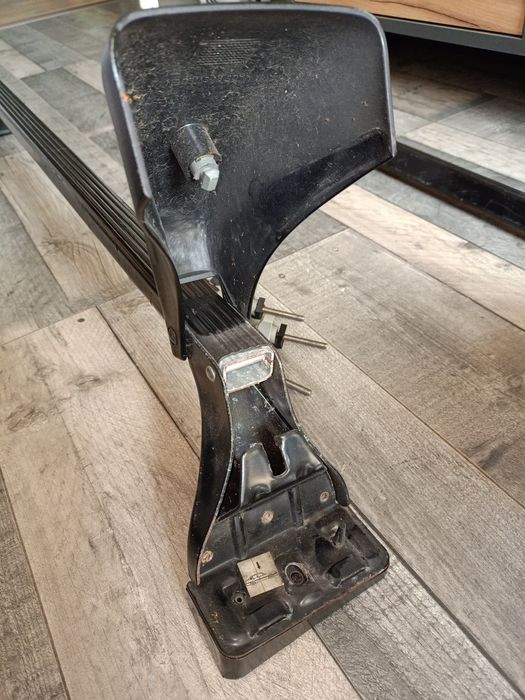 Belki bagażnik do Volvo V40/S40