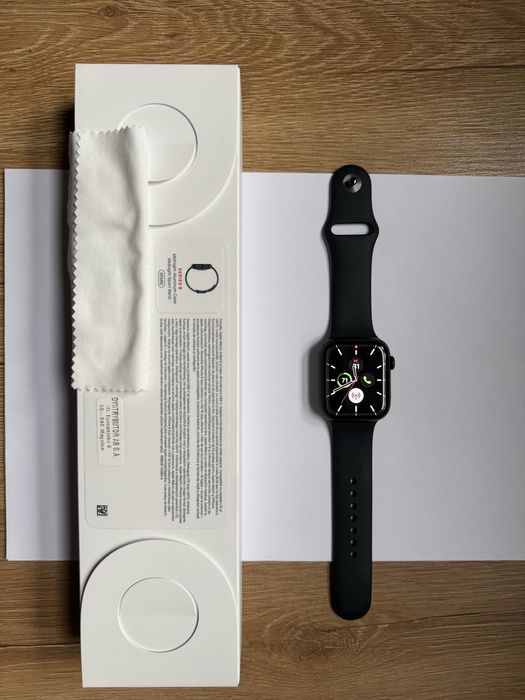 Apple watch 8 45mm Cellular LTE GPS