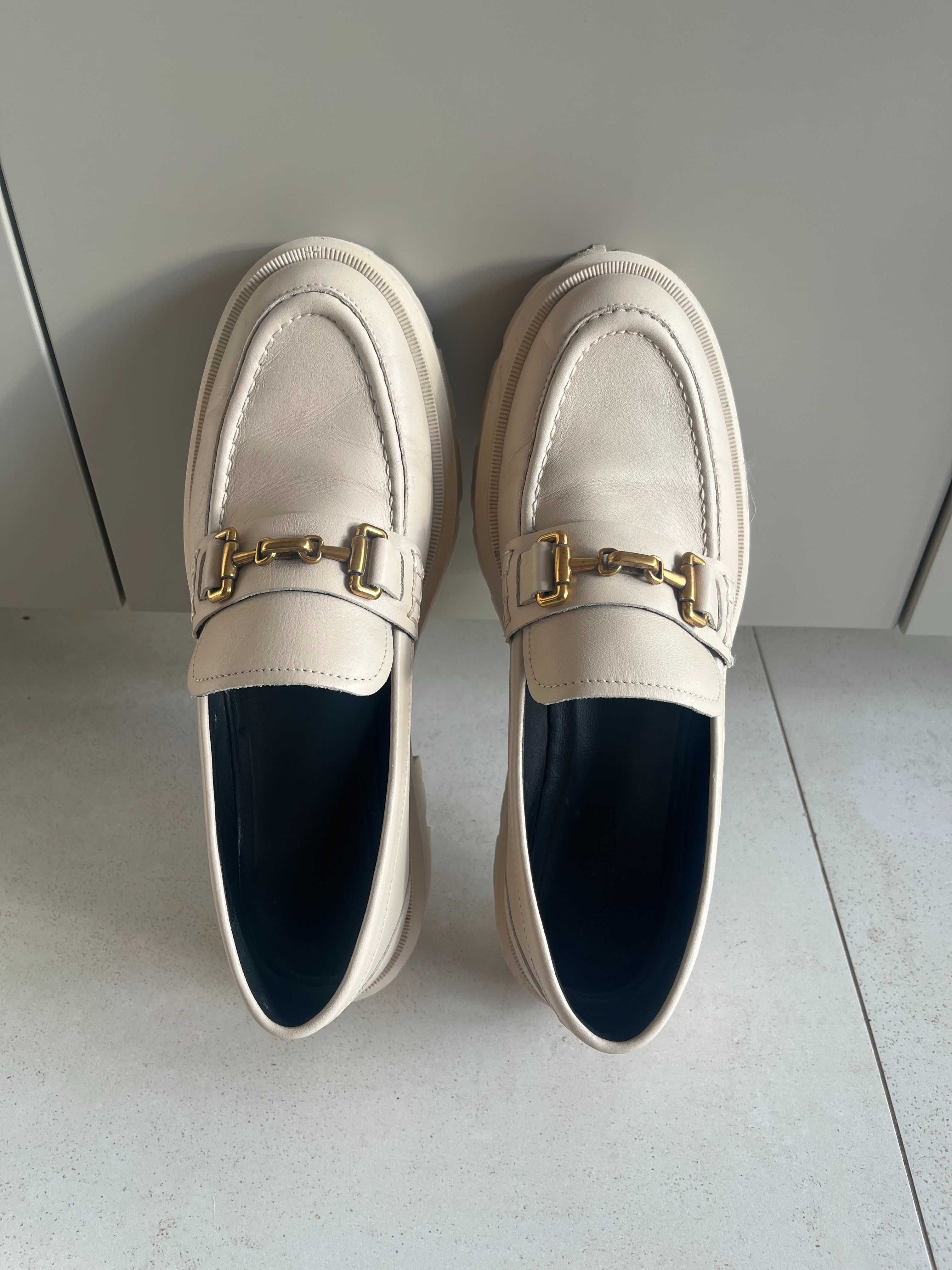 Mokasyny Massimo Dutti