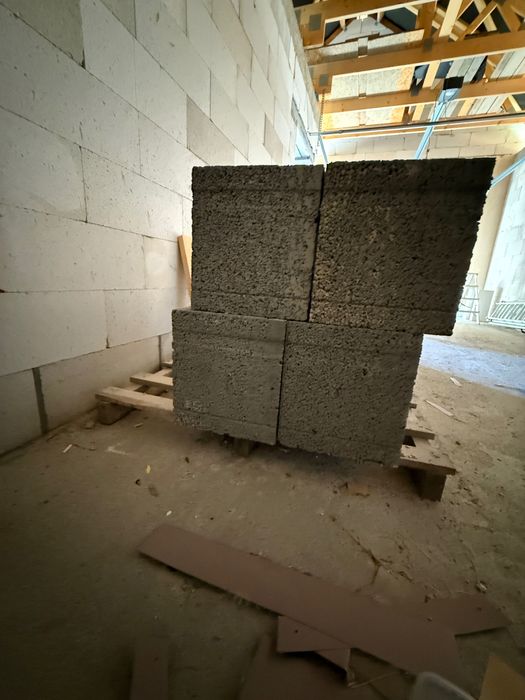 Bloczki keramzytowe z rurami ceramicznymi do systemu kominowego Rauch