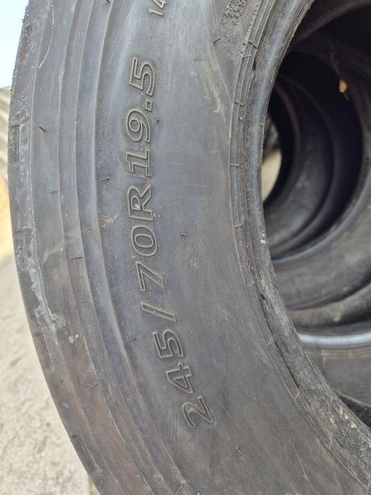 Opony 245/70r19.5 j